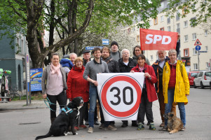 SPD Fraktionsmitglieder aus Au und Haidhausen in der Lilienstraße