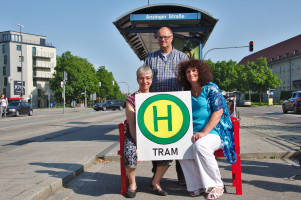 Drei SPD-Fraktionen vertreten durch die Sprecher an der möglichen Tram-Haltestelle Anziger Straße