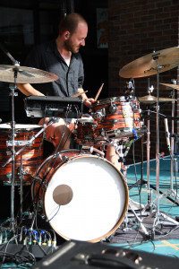 Schlagzeuger von „Amelie 23 Karat“ (© Peter Martl)