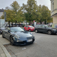 Falschparker vor der Sedanstraße 39